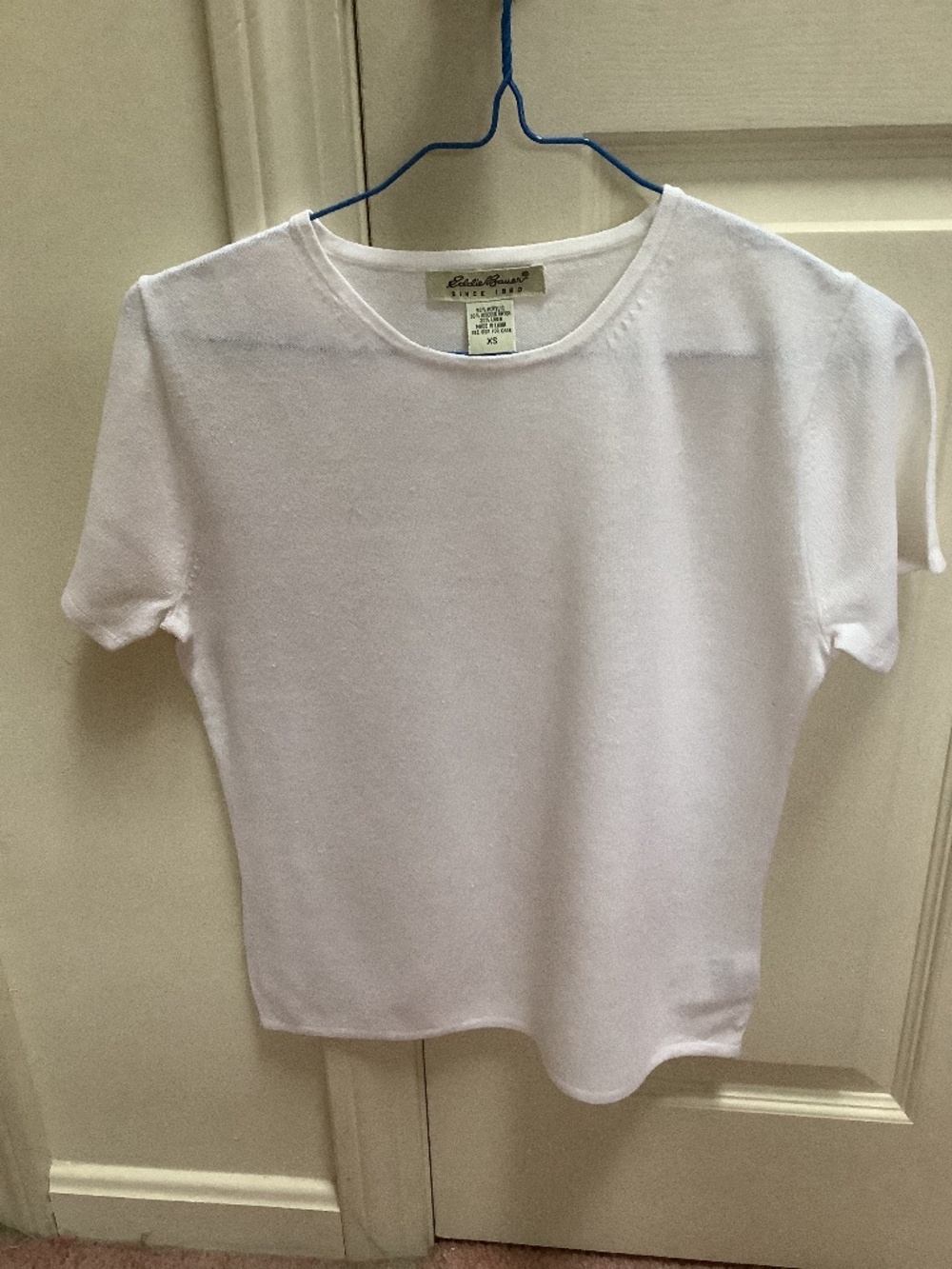 Eddie Bauer white top. Size XS
